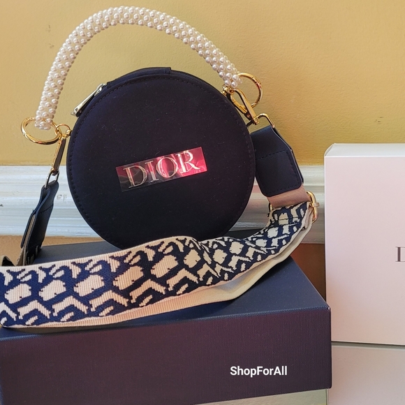 💥💥 Dior Vanity Pouch Makeup Case with inner mirror Black circular 15×7c - Picture 13 of 15